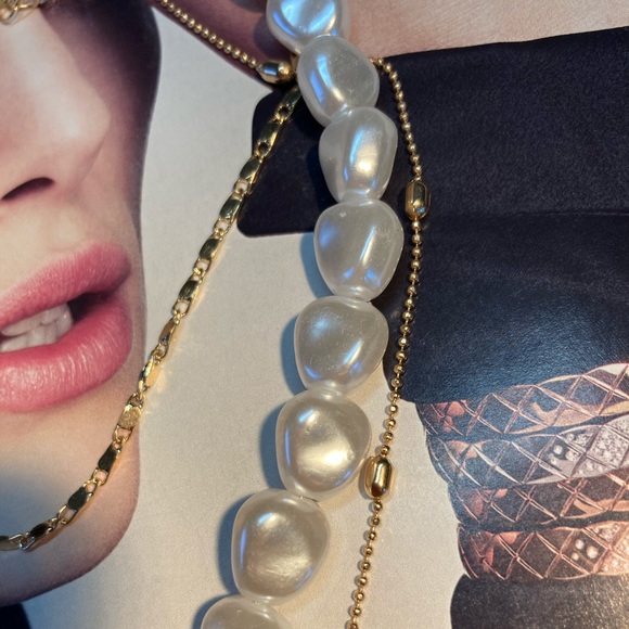 Gold Faux Pearl Three Lines Necklace Statement - Picture 4 of 4